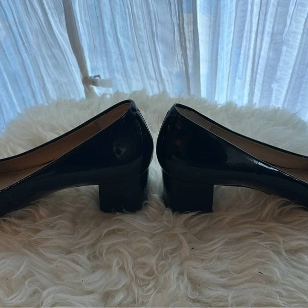 Michael Kors Women’s Dress Shoes - Picture 6 of 7